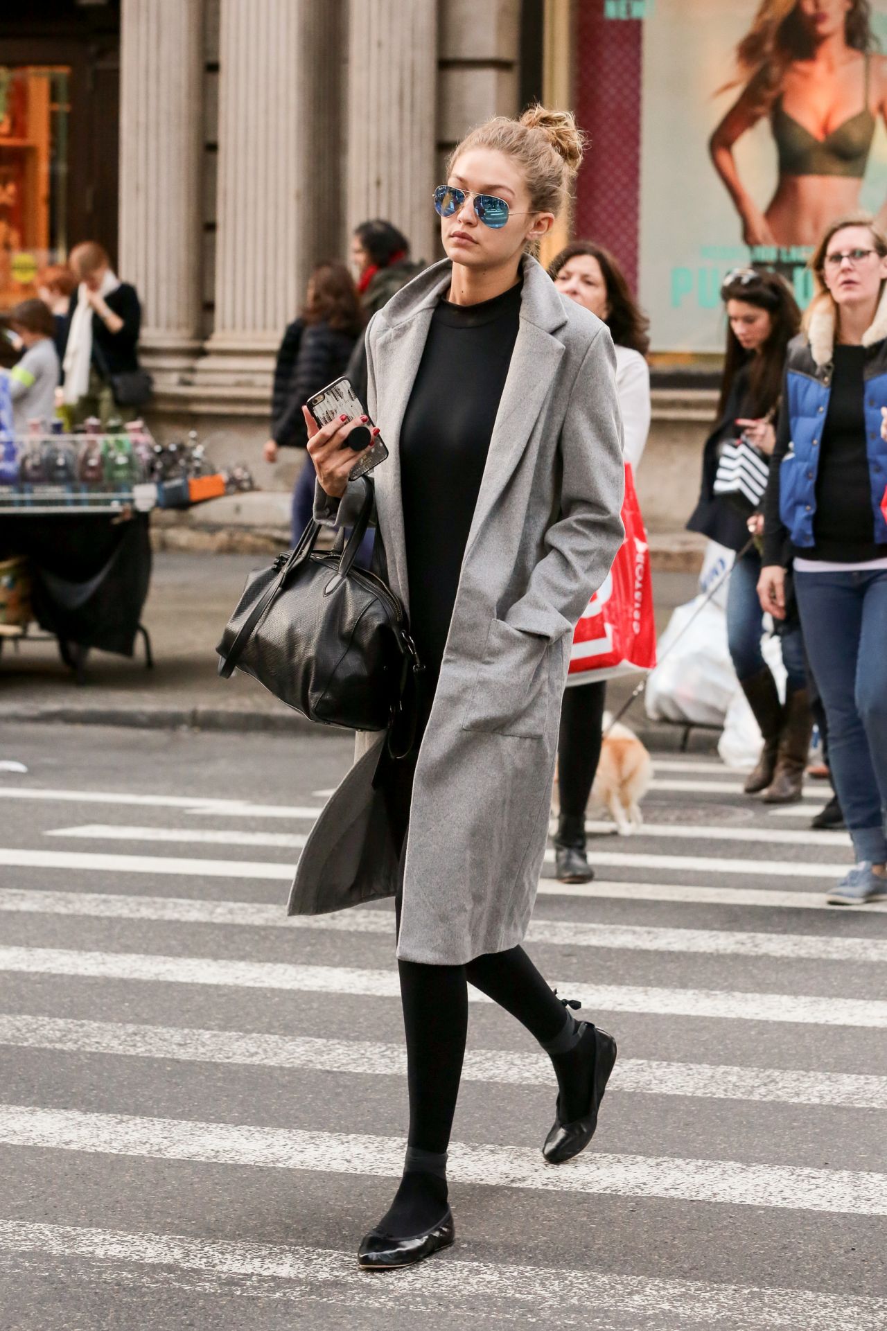 Street style : les looks de Gigi Hadid à la Fashion Week de New York