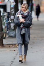 Hilary Duff Autumn Style - on the Set of 