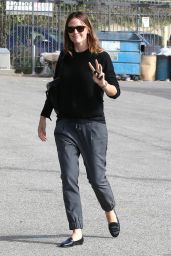 Jennifer Garner - Stops by a Casting Office For a New Project Called Wakefield, Los Angeles, November 2015