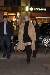 Jennifer Lawrence Going to Dinner in Berlin, November 2015