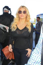 Jessica Simpson Airport Style - LAX in Los Angeles, Novemebr 2015
