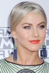 Julianne Hough – 2015 American Music Awards in Los Angeles