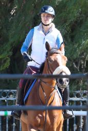 Kaley Cuoco at the Flintridge Riding Club in Los Angeles, November 2015