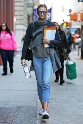 Karlie Kloss Autumn Style - New York City, November 2015