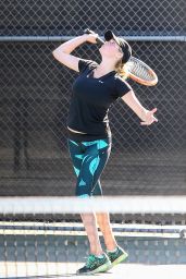 Kate Upton in Leggings - Hitting Some Balls in Beverly Hills, November 2015