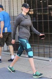 Kate Upton in Leggings - Hitting Some Balls in Beverly Hills, November 2015
