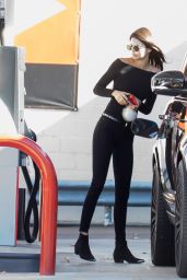 Kendall Jenner Wearing All Black - Pumping Gas in Her Range Rover in LA, November 2015