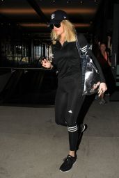 Khloe Kardashian Night Out - Soul Cycle in Los Angeles, 11/29/2015