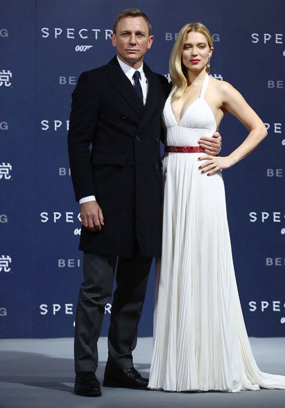 Léa Seydoux and Daniel Craig - 