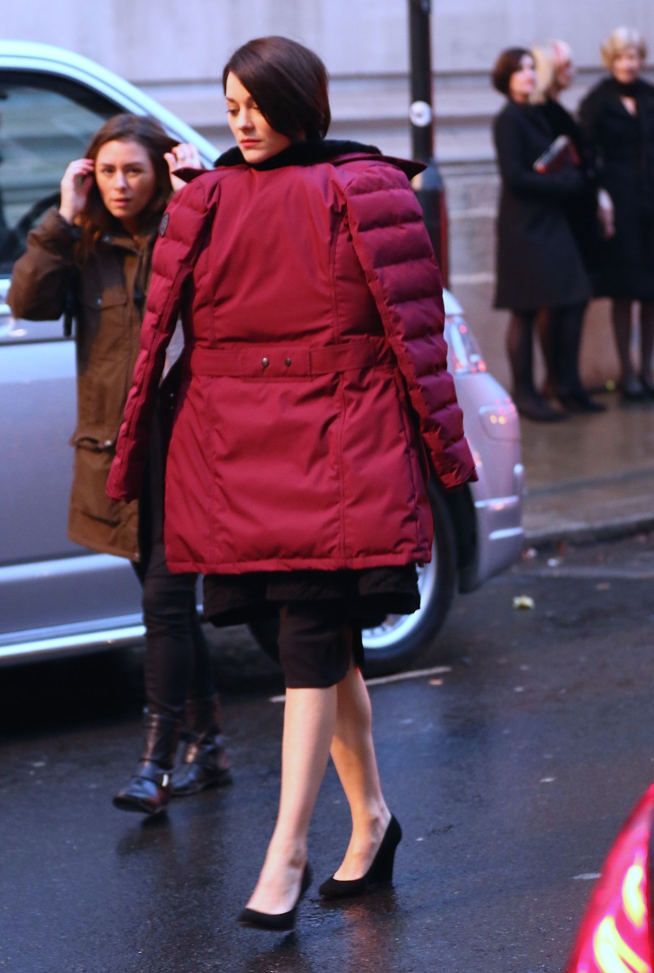 Marion Cotillard - On the Set of Assassin's Creed in London, November ...