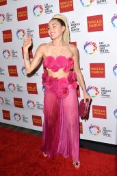 Miley Cyrus - 2015 Vanguard Awards in Los Angeles