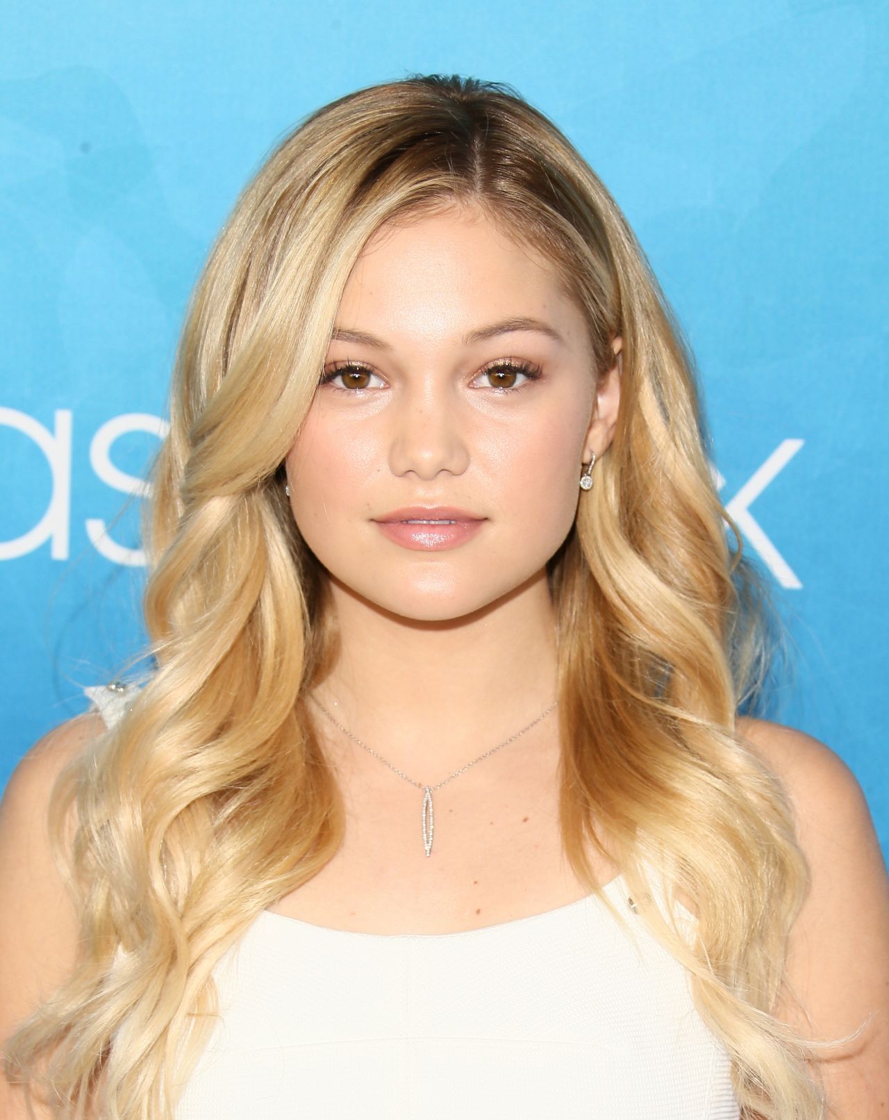 olivia-holt-wwd-and-variety-s-stylemakers-event-in-culver-city-november-201...
