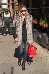 Olivia Palermo - Tribeca in New York City, November 2015
