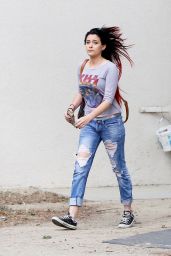 Paris Jackson in Ripped Jeans - Out in Malibu, november 2015