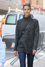 Pauline Hoarau - Wearing a Grey Sweater and Jeans - Victoria