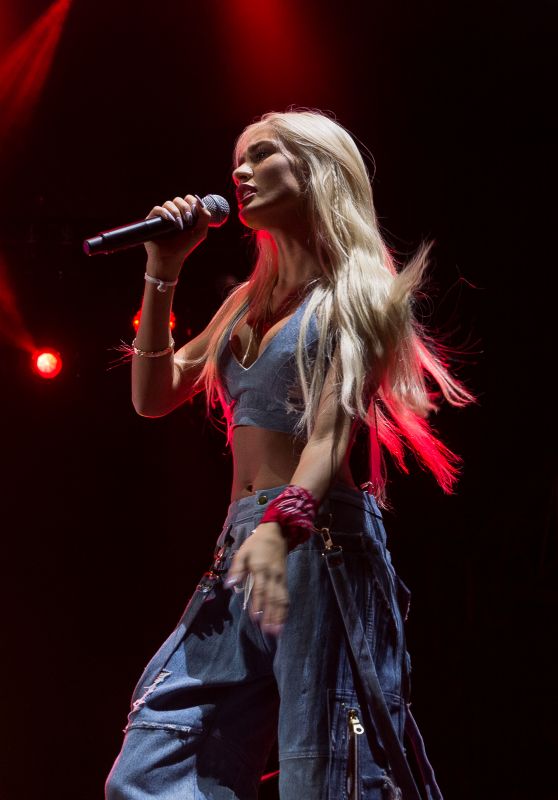 Pia Mia Perez Performs at MTV Beats and Eats Concert in Sydney, 11/21/2015