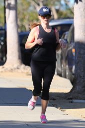 Reese Witherspoon - Jogging in Santa Monica, November 2015