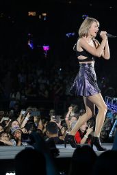 Taylor Swift Performs at 1989 World Tour in Singapore