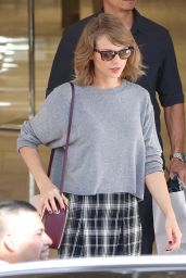 Taylor Swift - Shopping in Beverly Hills, October 2015