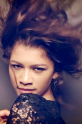 Zendaya - Behind the Scenes - Hunger TV Video