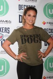  Jessie James Decker - Bowling for Barks Event at Frames Bowling Lounge in New York City, 12-7-2015