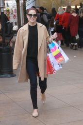 Ali Larter in Tight Jeans - Shopping at The Grove in West Hollywood, December 2015