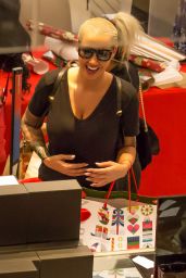 Amber Rose - Christmas Shopping at the Topanga Mall in Los Angeles, December 2015