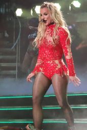 Britney Spears Performing at Planet Hollywood Resort & Casino in Las Vegas - 12/27/2015 