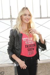 Candice Swanepoel - Visiting the Empire State Building in New York City, December 2015