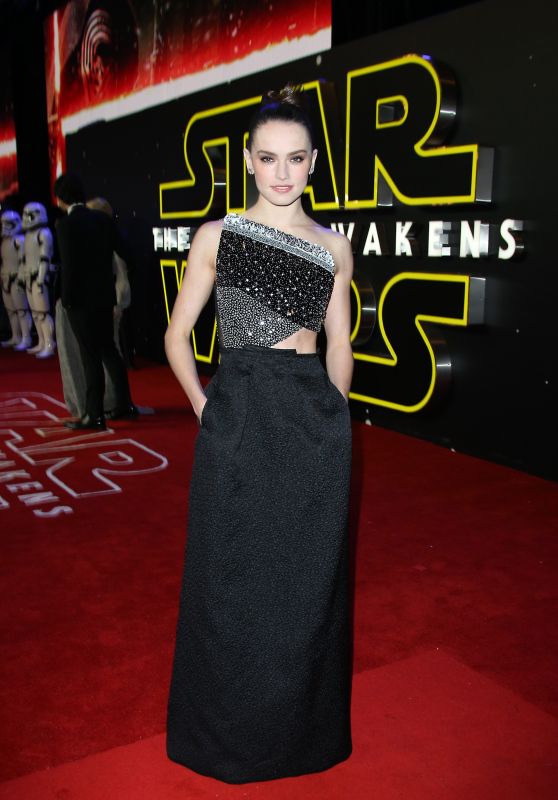 Daisy Ridley - Star Wars: The Force Awakens Premiere in London