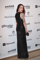 Elle Dee – 2015 amfAR GenerationCURE Holiday Party in New York