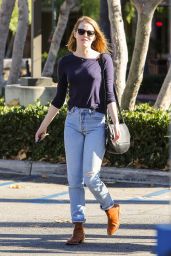 Emma Stone in Jeans - Shopping at Ralph