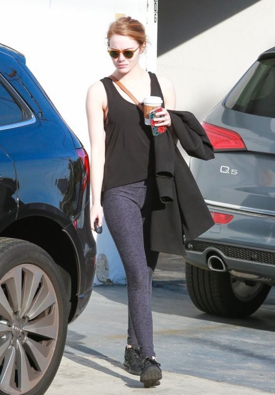 Emma Stone in Leggings - Outside a Gym in Los Angeles - 12/21/2015