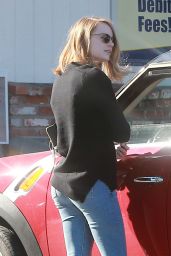 Emma Stone - Stops For Gas in Studio City, December 2015