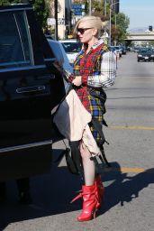 Gwen Stefani Leaving Church in Los Angeles, 12/13/2015