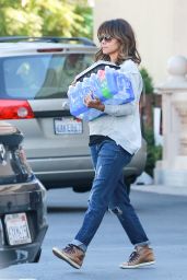 Halle Berry - Shopping in Beverly Hills 12/12/2015