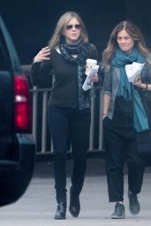 Jennifer Aniston Leaves Rehearsals for 