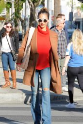 Jessica Alba - Shops at Club Monaco in Beverly Hills 12/23/2015