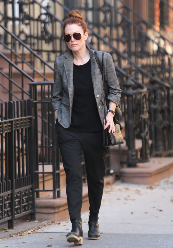 Julianne Moore - Out in West Village After Having Lunch at Cafe Cluny 12/22/2015