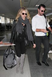 Kate Upton Airport Style - LAX in Los Angeles 12/23/2015
