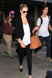 Kate Upton at LAX Airport in Los Angeles 12/11/2015