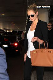 Kate Upton at LAX Airport in Los Angeles 12/11/2015