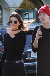 Kendall Jenner Booty in Tight Jeans - Out in Calabasas 12/12/2015 