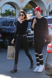 Kendall Jenner Booty in Tight Jeans - Out in Calabasas 12/12/2015 ...