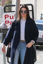 Kendall Jenner Street Style - Out in LA 12/19/2015 