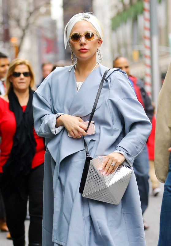 Lady Gaga - Christmas Shopping in New York City 12/24/2015