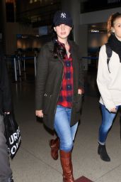 Lana Del Rey at LAX Airport, 12/13/2015