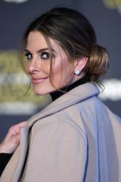 Maria Menounos – Star Wars: The Force Awakens Premiere in Hollywood