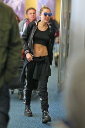 Miley Cyrus at Vancouver International Airport, 12/14/2015