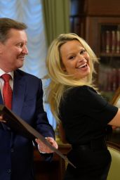 Pamela Anderson - International Fund for Animal Welfare in Moscow, 12/7/2015